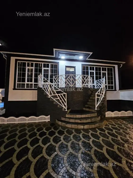 182 000 AZN - 5 otaqlı mənzil Satılır, Qəbələ
