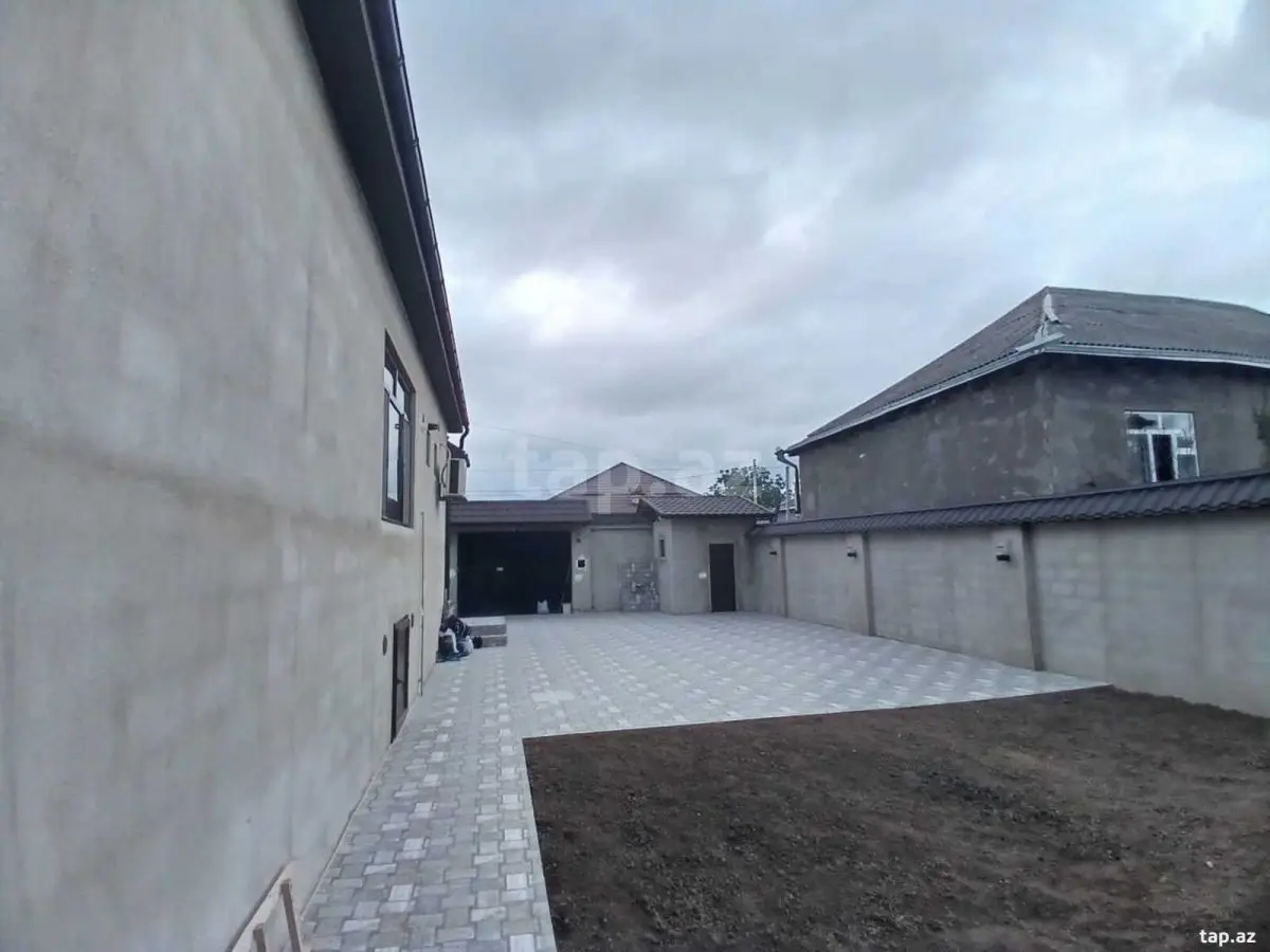 1 000 AZN - 4 otaqlı mənzil Kirayə (aylıq), Quba