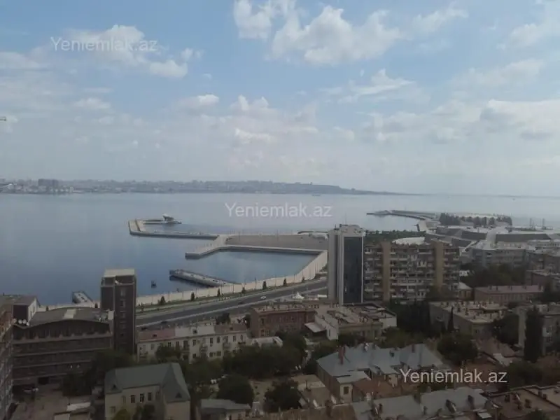 200 000 AZN - 2 otaqlı mənzil Satılır, Bayıl qəs., Səbail, Bakı