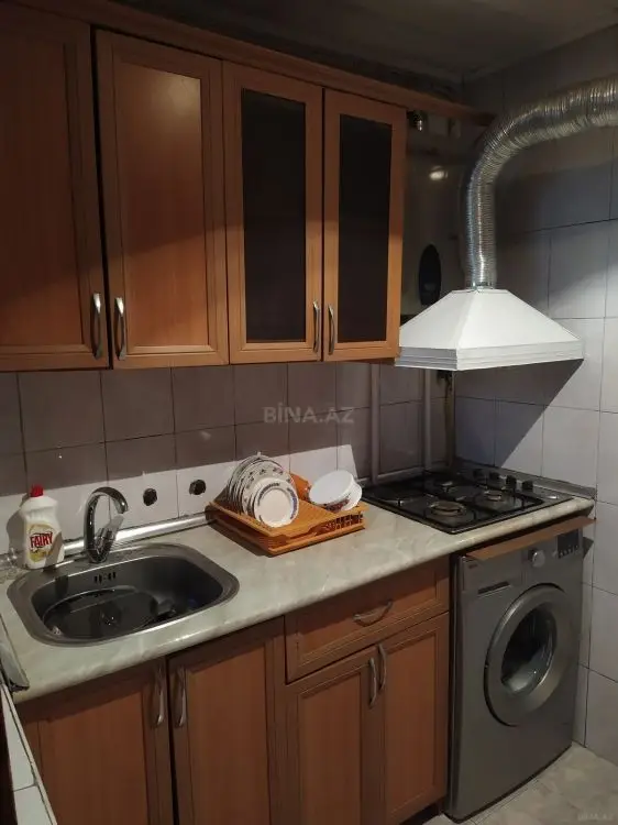 180 AZN - 3 otaqlı mənzil Kirayə (aylıq), 8-ci kilometr, Laçın