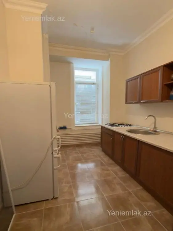 2 000 AZN - 85 m² Obyekt / Ofis Kirayə (aylıq), Yasamal qəs., Nizami, Bakı