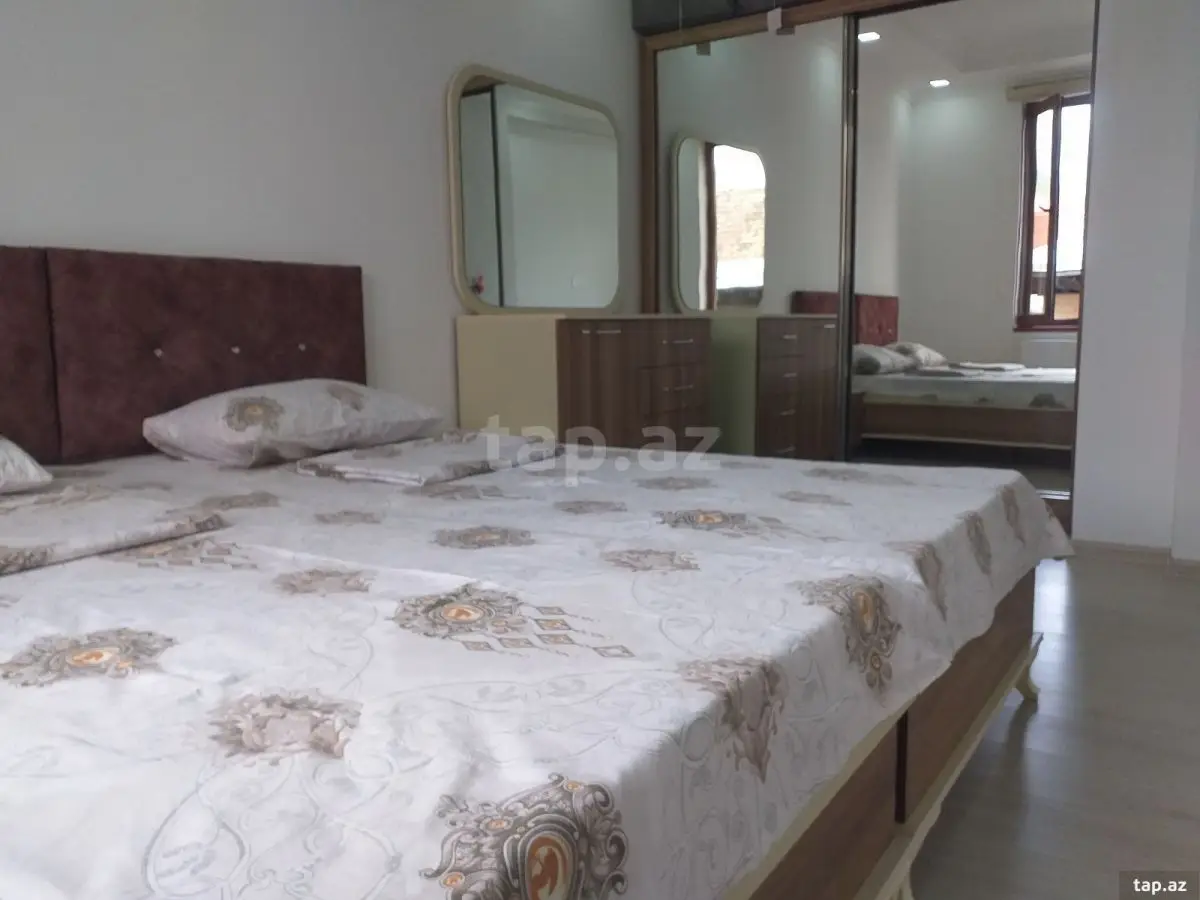 100 AZN - 3 otaqlı mənzil Kirayə (aylıq), Şəki