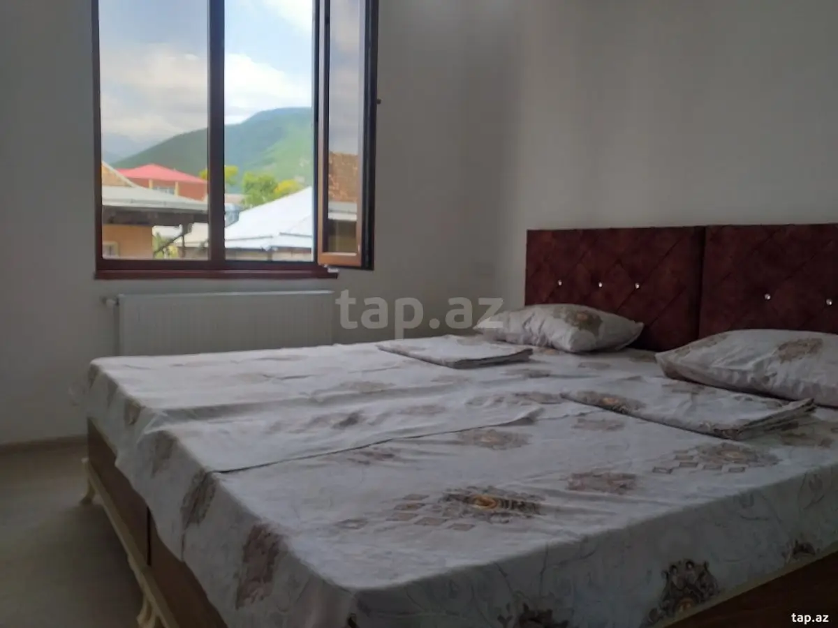 100 AZN - 3 otaqlı mənzil Kirayə (aylıq), Şəki