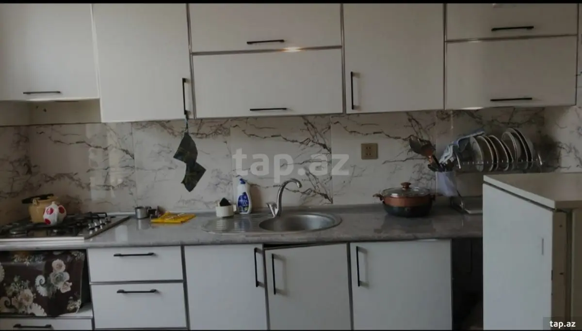550 AZN - 3 otaqlı mənzil Kirayə (aylıq), Qəbələ