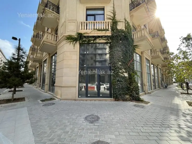 10 800 AZN - 270 m² Obyekt / Ofis Kirayə (aylıq), Xətai, Bakı
