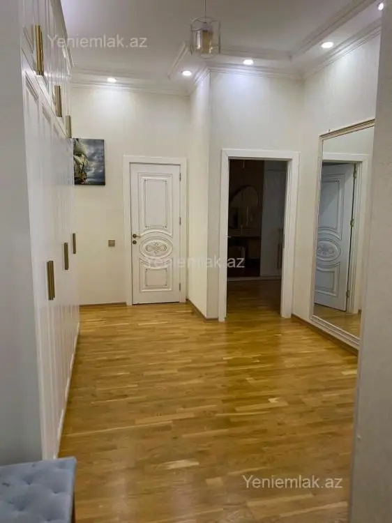 1 200 AZN - 3 otaqlı mənzil Kirayə (aylıq), 8-ci mikrorayon, Binəqədi, Bakı