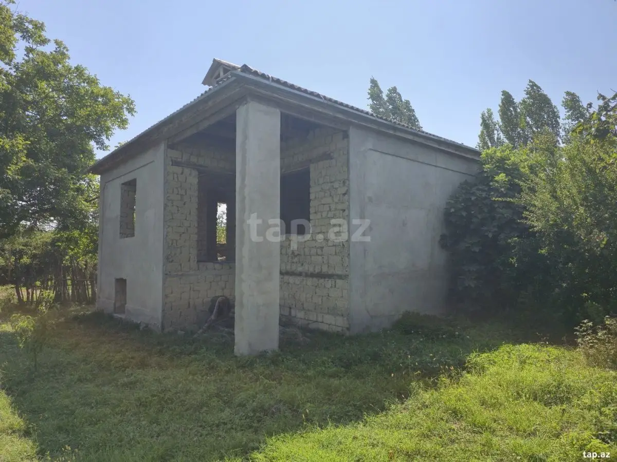 50 000 AZN - 4 otaqlı mənzil , Xudat