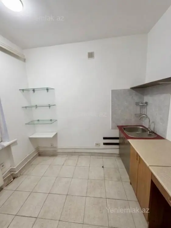 1 300 AZN - 40 m² Obyekt / Ofis Kirayə (aylıq), Xətai, Bakı