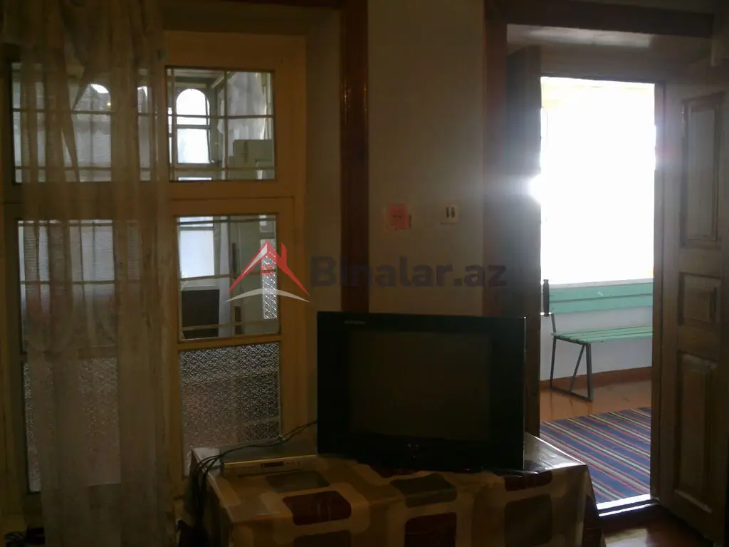80 AZN - 3 otaqlı mənzil Kirayə (aylıq), Qəbələ