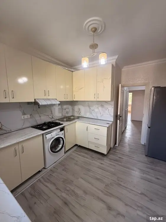 850 AZN - 3 otaqlı mənzil Kirayə (aylıq), Bakı