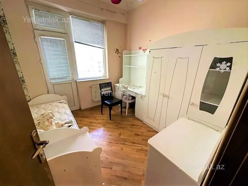 220 000 AZN - 3 otaqlı mənzil Satılır, Yasamal qəs., Yasamal, Bakı