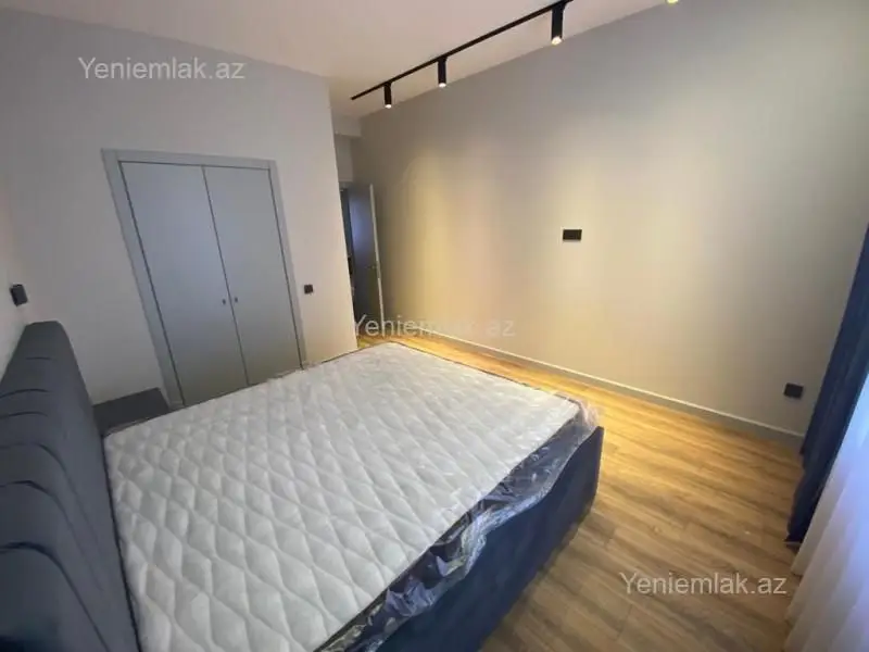 2 500 AZN - 4 otaqlı mənzil Kirayə (aylıq), Ağ şəhər, Xətai, Bakı