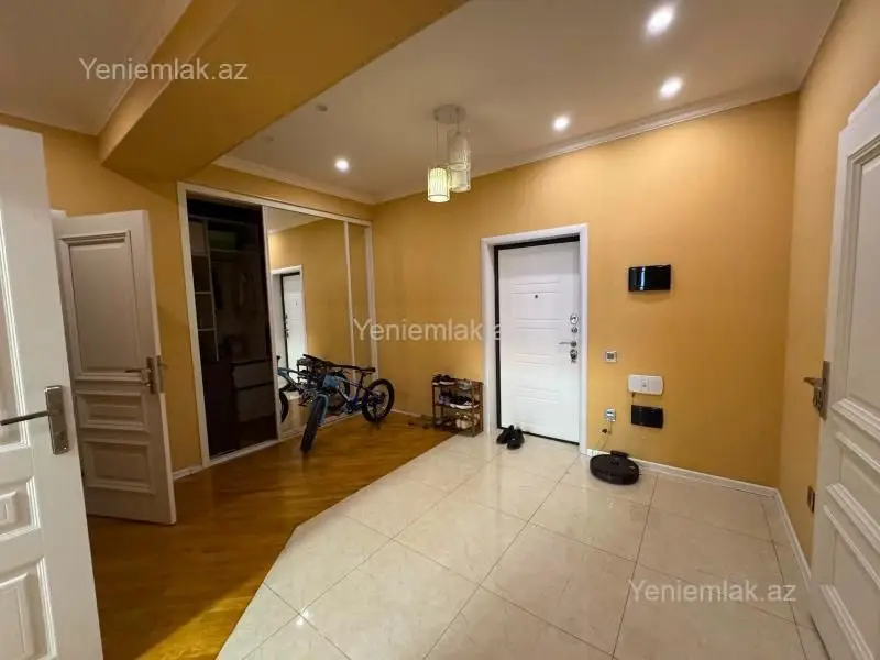 900 AZN - 2 otaqlı mənzil Kirayə (aylıq), Nizami, Bakı