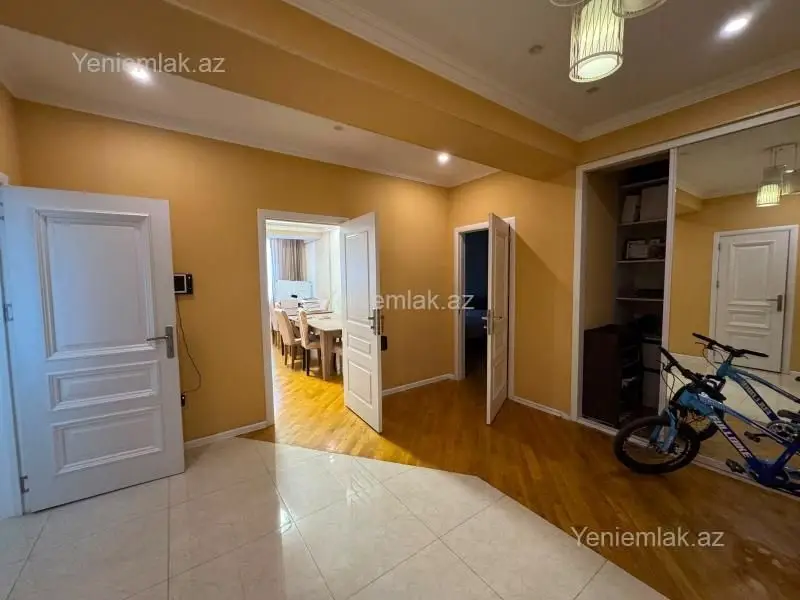 900 AZN - 2 otaqlı mənzil Kirayə (aylıq), Nizami, Bakı