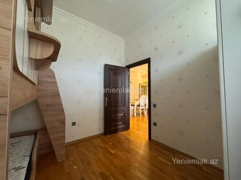 950 AZN - 3 otaqlı mənzil Kirayə (aylıq), Nizami, Bakı