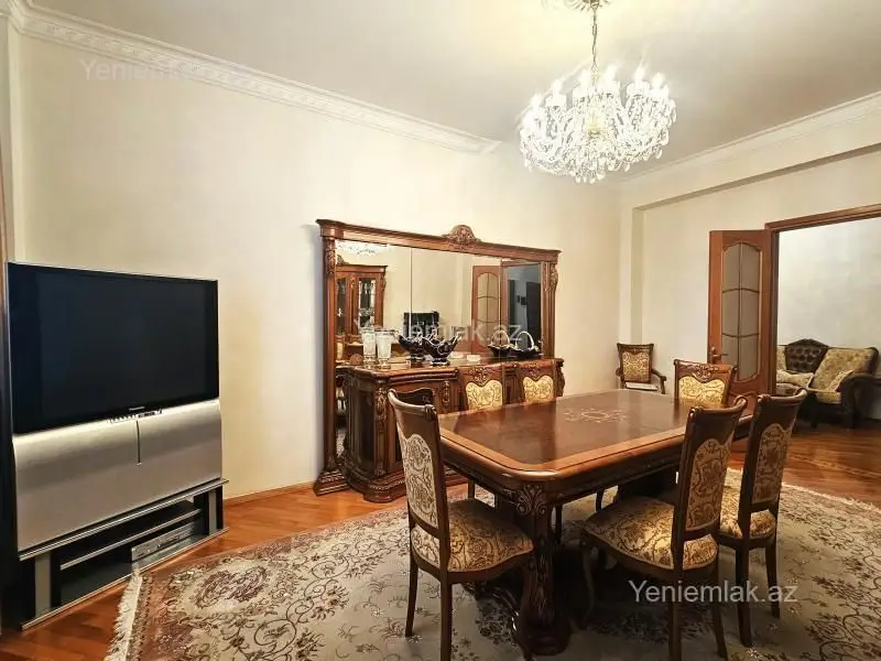 660 000 AZN - 5 otaqlı mənzil Satılır, Nərimanov, Bakı