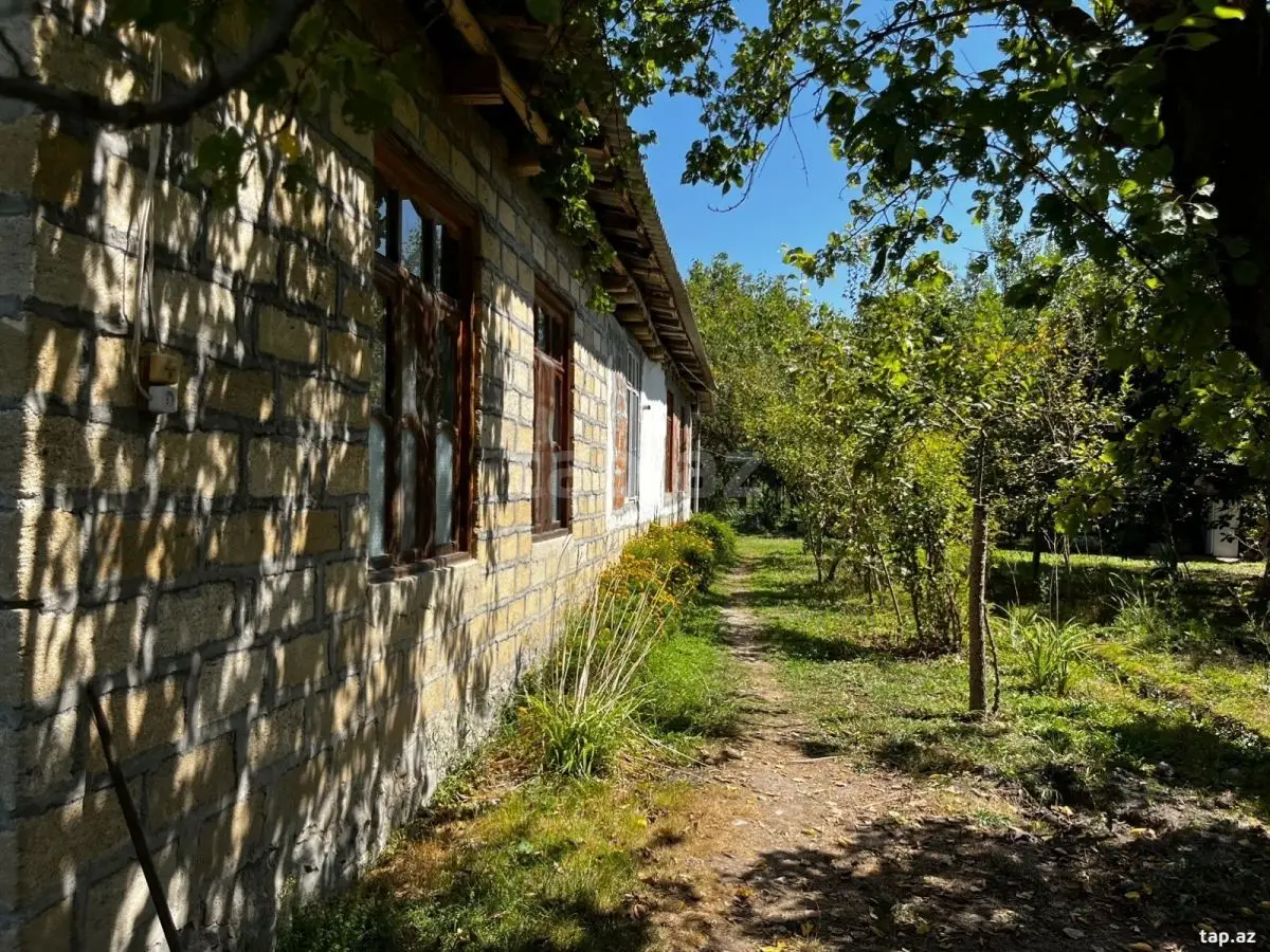 135 000 AZN - 5 otaqlı mənzil , Oğuz