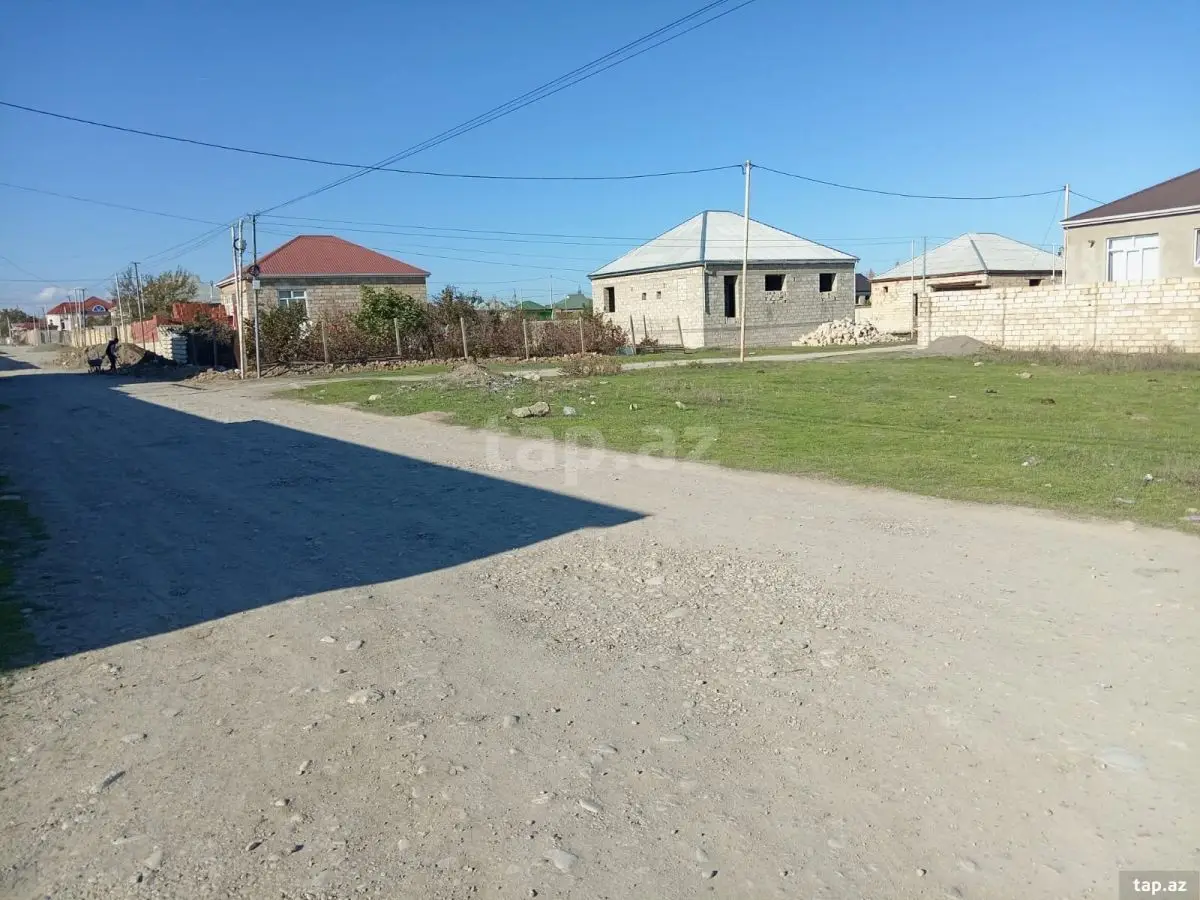 32 000 AZN - 4 otaqlı mənzil , Şabran