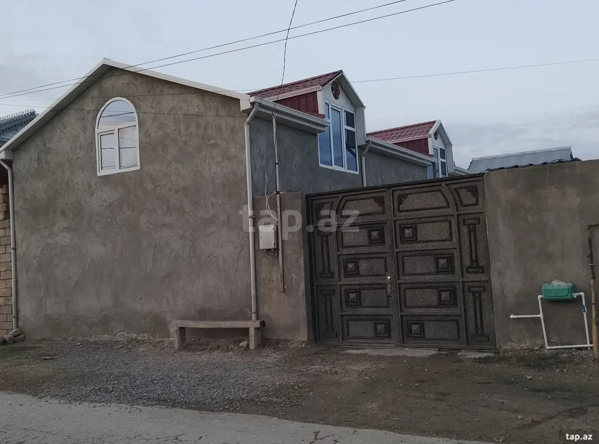 6 000 AZN - 4 otaqlı mənzil , Şirvan