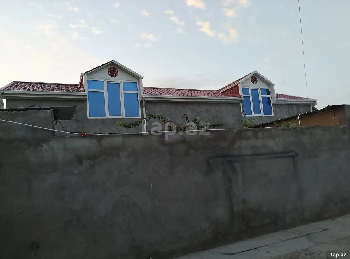 6 000 AZN - 4 otaqlı mənzil , Şirvan