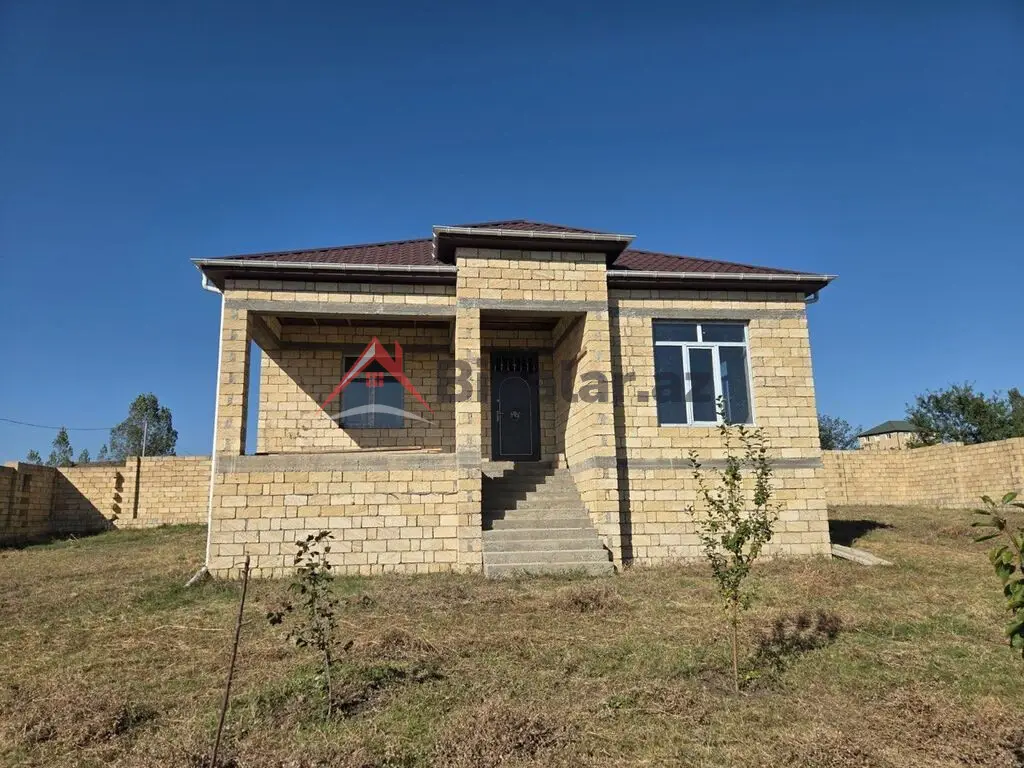 63 000 AZN - 4 otaqlı mənzil Satılır, Şamaxı