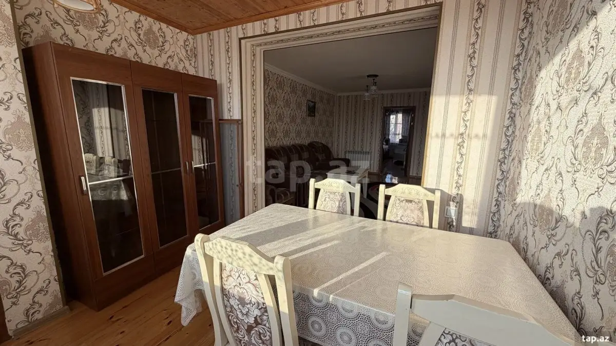 550 AZN - 3 otaqlı mənzil Kirayə (aylıq), Şəki