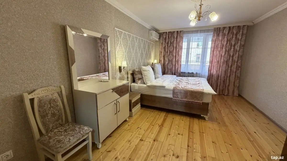 550 AZN - 3 otaqlı mənzil Kirayə (aylıq), Şəki