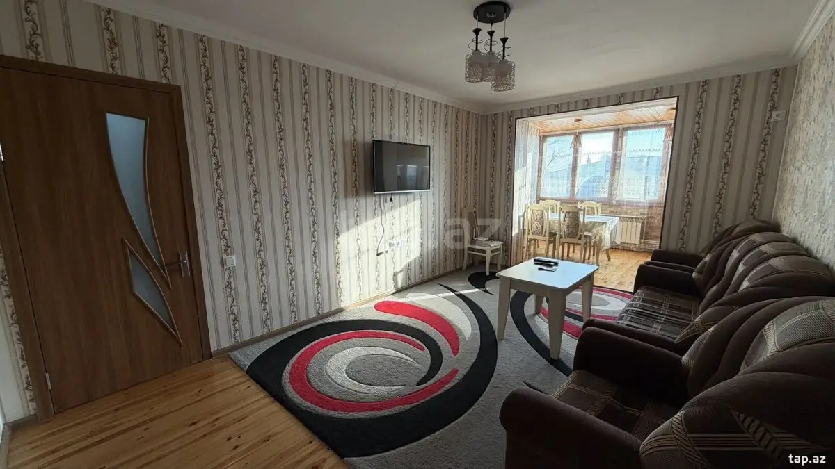 550 AZN - 3 otaqlı mənzil Kirayə (aylıq), Şəki