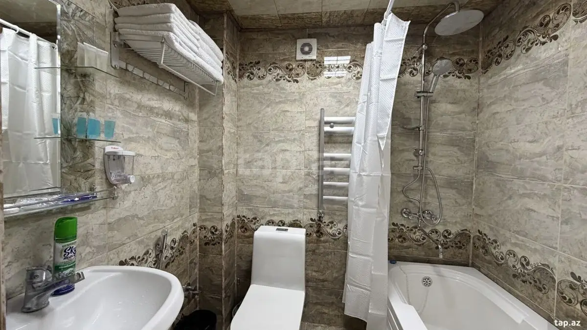 550 AZN - 3 otaqlı mənzil Kirayə (aylıq), Şəki