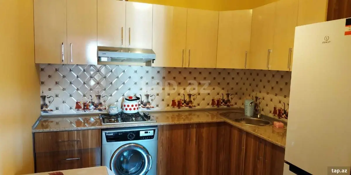 350 AZN - 3 otaqlı mənzil Kirayə (aylıq), Şəki