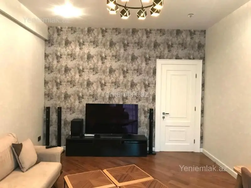 560 000 AZN - 3 otaqlı mənzil Satılır, Nizami, Bakı