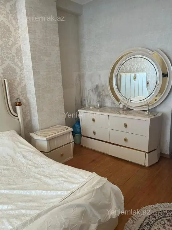 1 050 AZN - 3 otaqlı mənzil Kirayə (aylıq), Yasamal qəs., Yasamal, Bakı