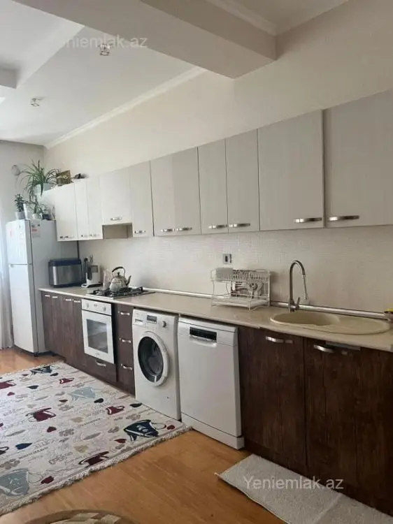 1 050 AZN - 3 otaqlı mənzil Kirayə (aylıq), Yasamal qəs., Yasamal, Bakı
