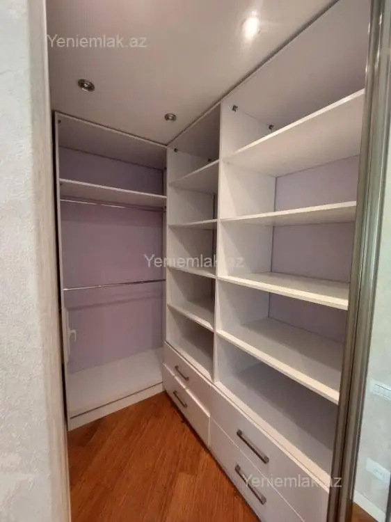 1 600 AZN - 3 otaqlı mənzil Kirayə (aylıq), Yasamal qəs., Yasamal, Bakı