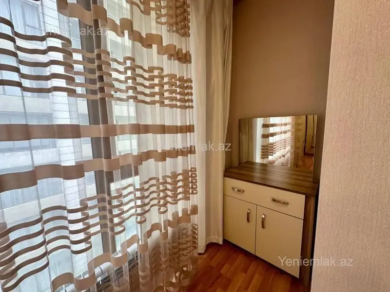 1 200 AZN - 3 otaqlı mənzil Kirayə (aylıq), Ağ şəhər, Xətai, Bakı