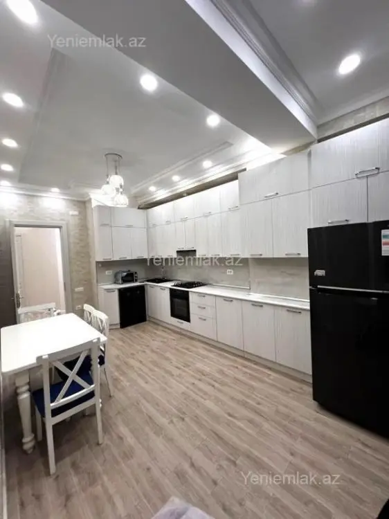 1 300 AZN - 3 otaqlı mənzil Kirayə (aylıq), Nəsimi, Bakı