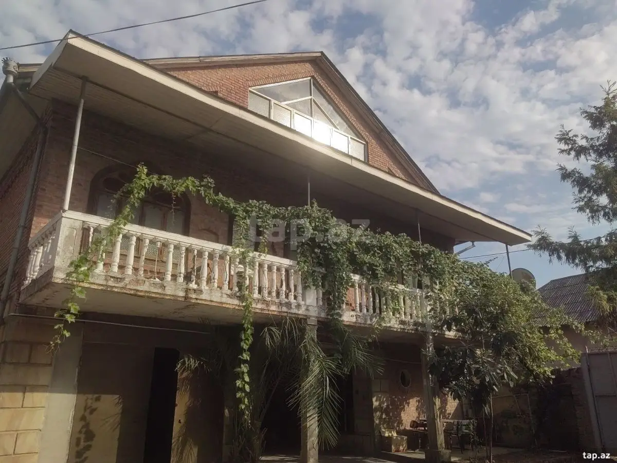 600 AZN - 5 otaqlı mənzil Kirayə (aylıq), Lənkəran