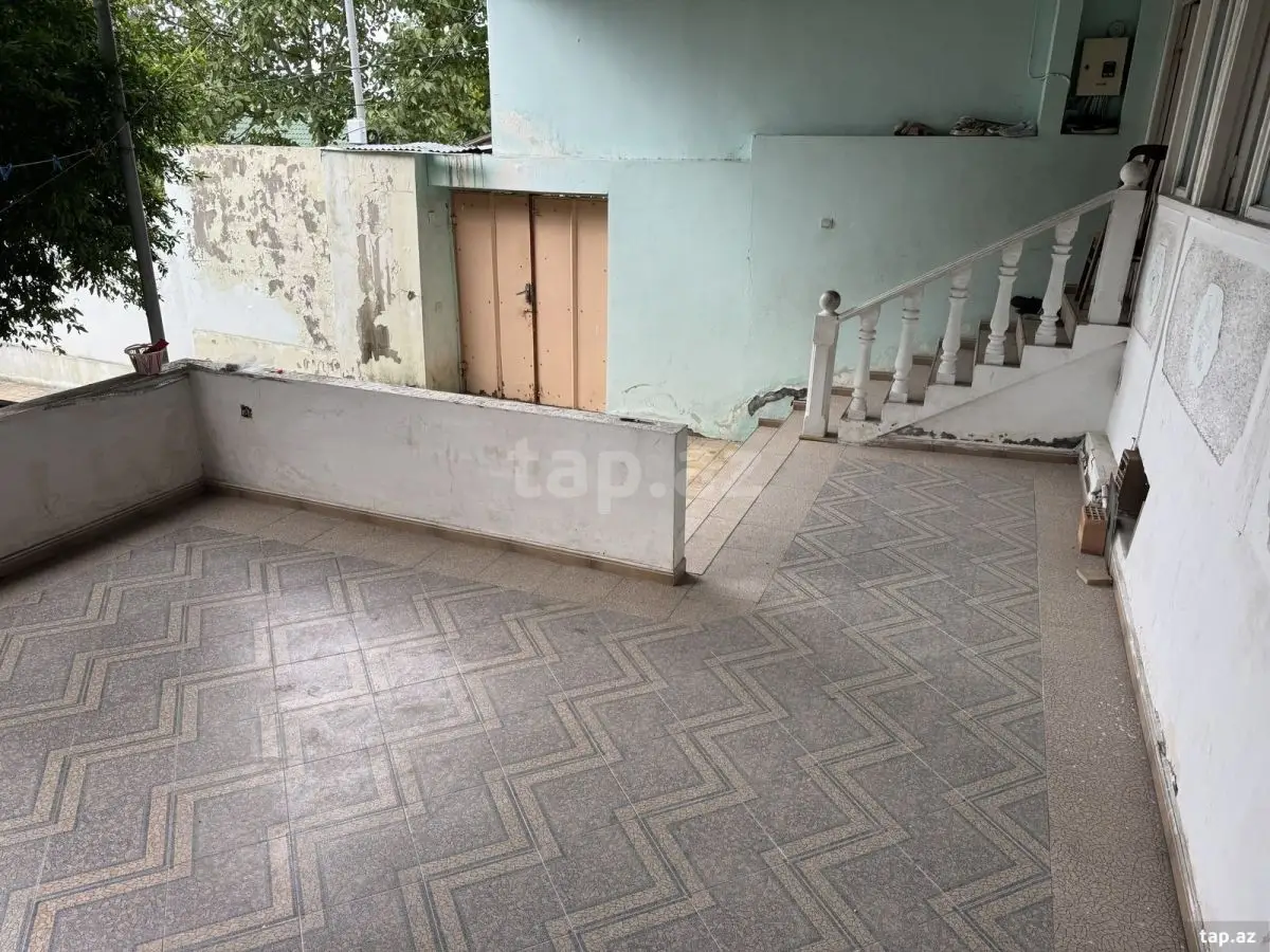 300 AZN - 7 otaqlı mənzil Kirayə (aylıq), Şəki