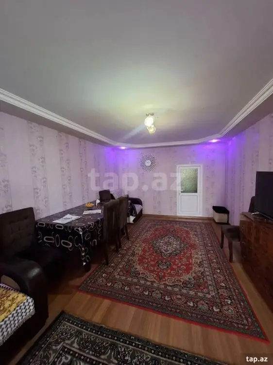 54 000 AZN - 5 otaqlı mənzil , Şəki