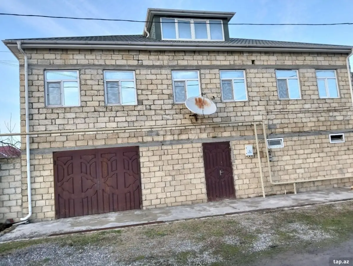 120 000 AZN - 5 otaqlı mənzil , Quba