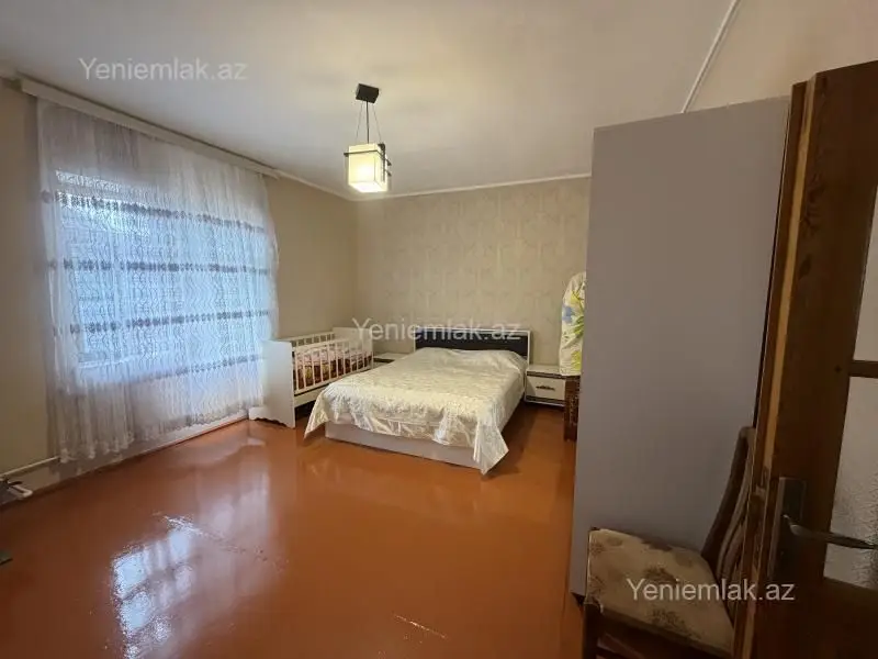95 000 AZN - 9 otaqlı mənzil Satılır, Şəki