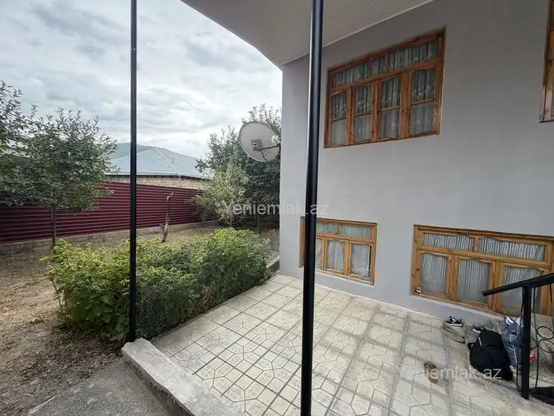 95 000 AZN - 9 otaqlı mənzil Satılır, Şəki