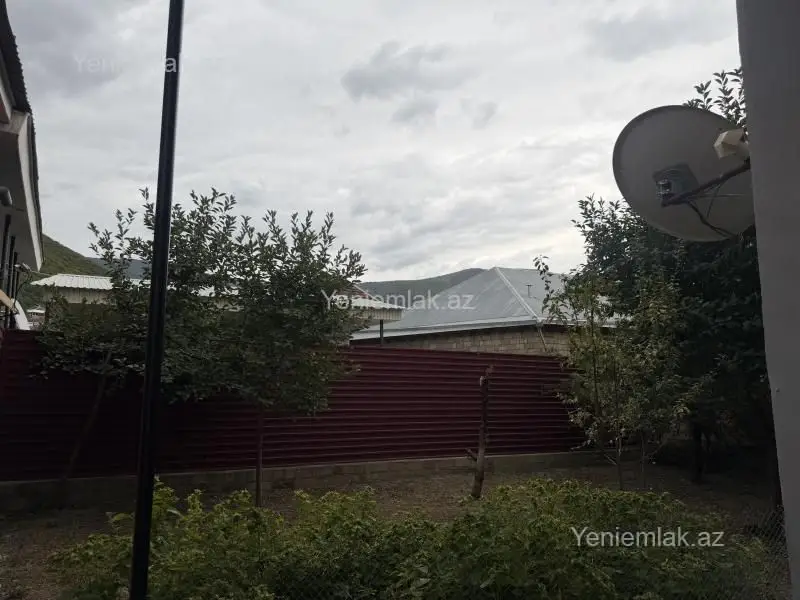 95 000 AZN - 9 otaqlı mənzil Satılır, Şəki
