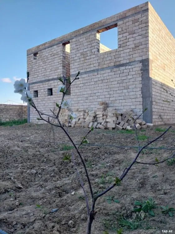 65 000 AZN - 5 otaqlı mənzil , Şirvan