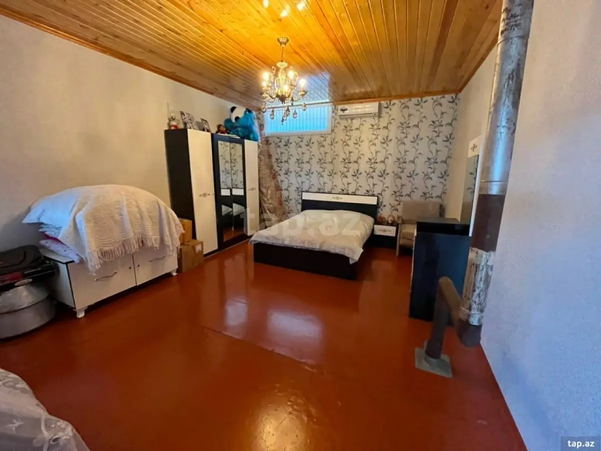 83 000 AZN - 6 otaqlı mənzil , Şəki