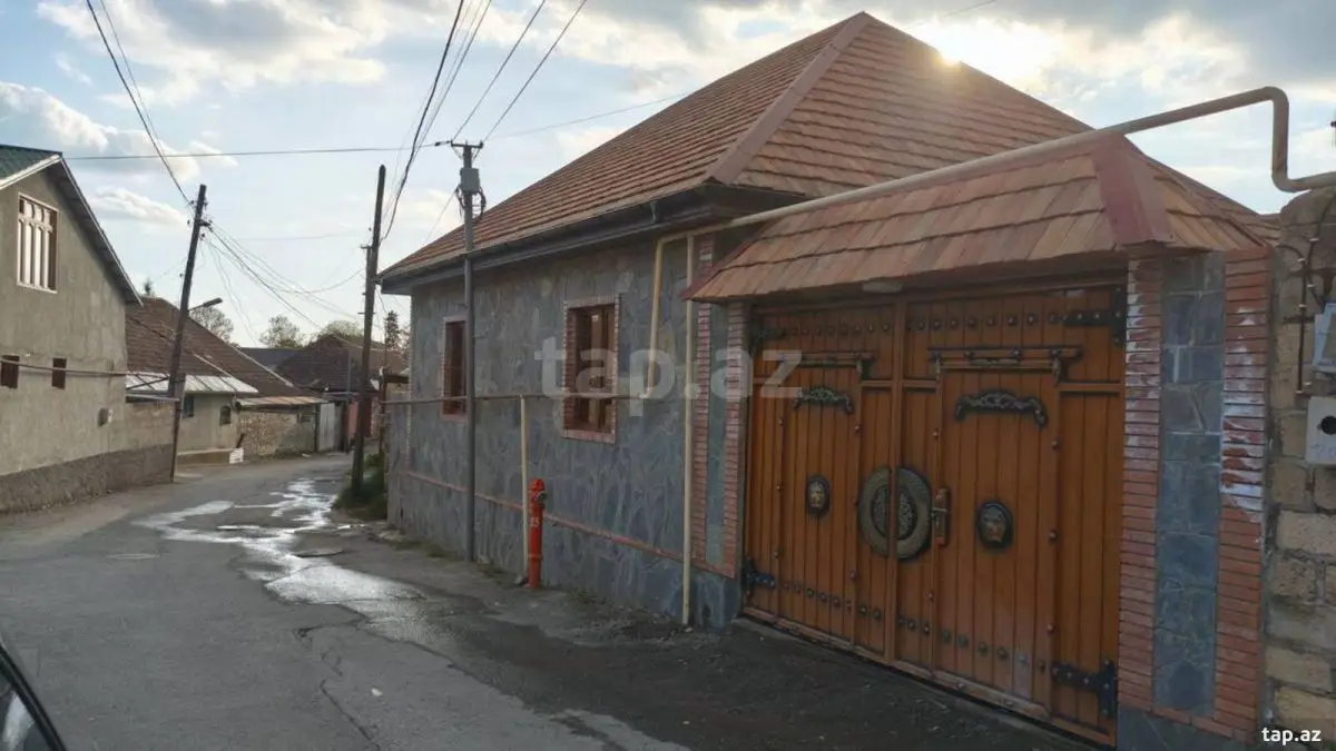 1 250 000 AZN - 7 otaqlı mənzil , Şəki