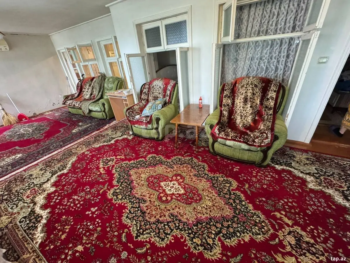 1 250 000 AZN - 7 otaqlı mənzil , Şəki