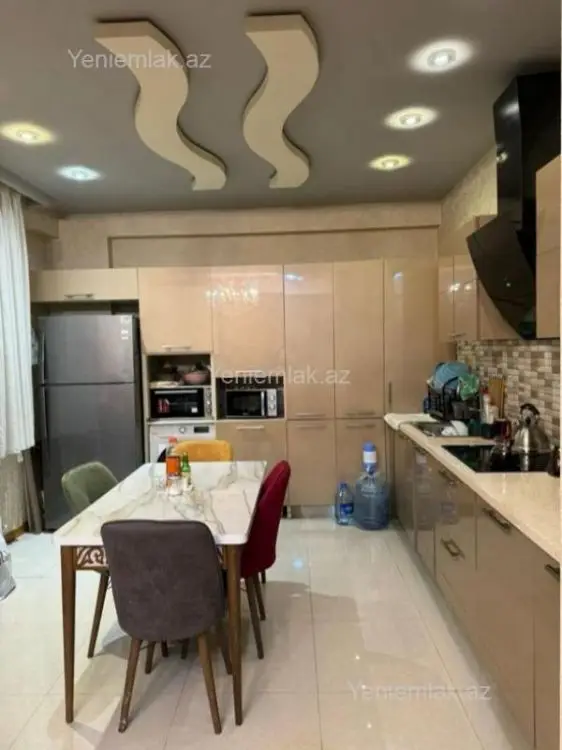 850 AZN - 3 otaqlı mənzil Kirayə (aylıq), Yasamal qəs., Yasamal, Bakı