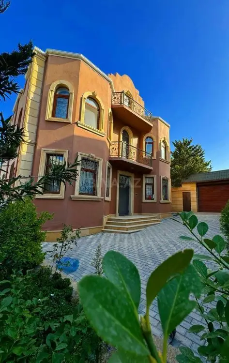 500 000 AZN - 8 otaqlı mənzil Satılır, Laçın