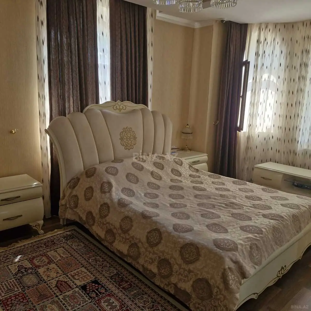 500 000 AZN - 8 otaqlı mənzil Satılır, Laçın